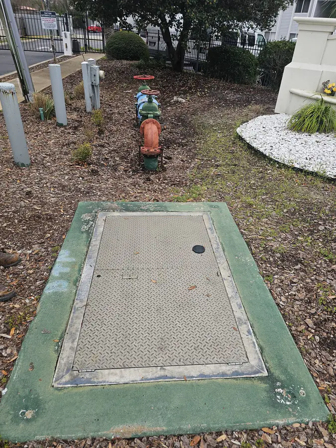 Condo water service access in Shalimar FL